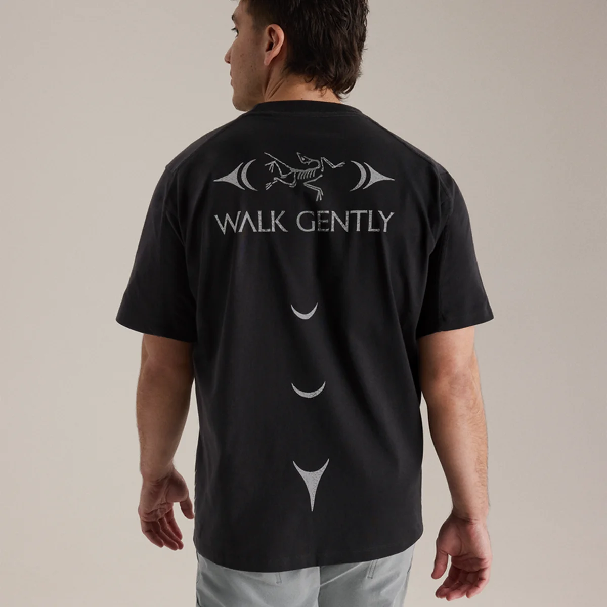 【差がつく大人のアークテリクス】完売必至。この夏着たい限定「Walk Gently」Tシャツが7月16日より発売【ARC'TERYX】